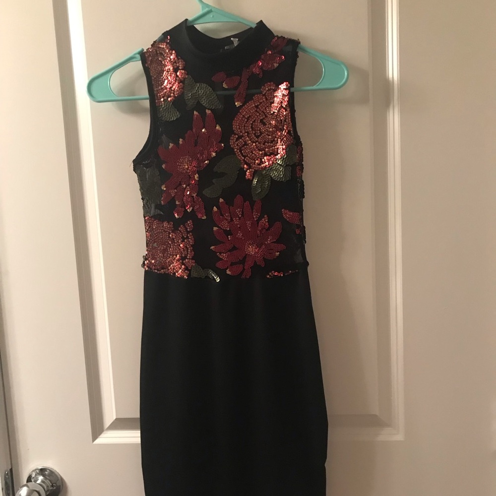 Sheer panel sequin dress